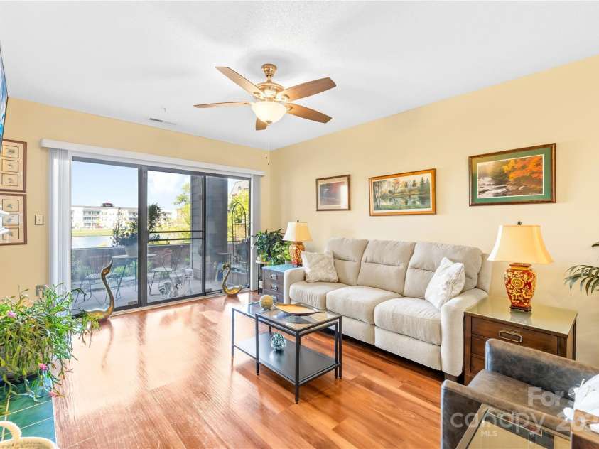 9025 J M Keynes Drive, Charlotte, NC 28262.  MLS# CAR4242495, YatesRealty ID 13272. 