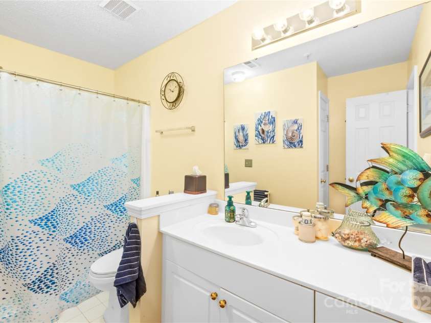 9025 J M Keynes Drive, Charlotte, NC 28262.  MLS# CAR4242495, YatesRealty ID 13272. 