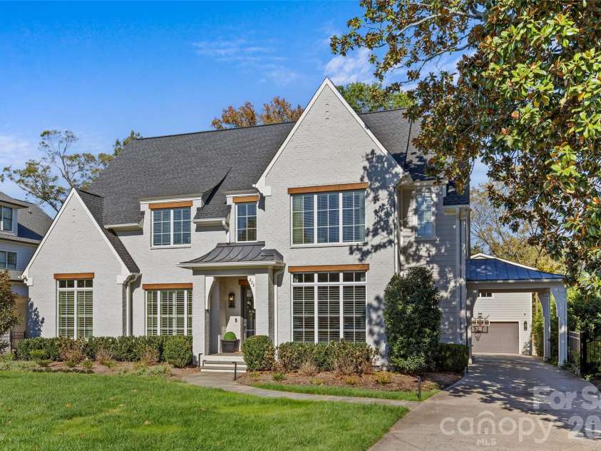 222 Anthony Circle, Charlotte, NC 28211.  MLS# CAR4359350, YatesRealty ID 13273. 