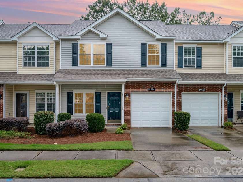 15554 Stronvar House Lane, Charlotte, NC 28277.  MLS# CAR4257908, YatesRealty ID 13274. 