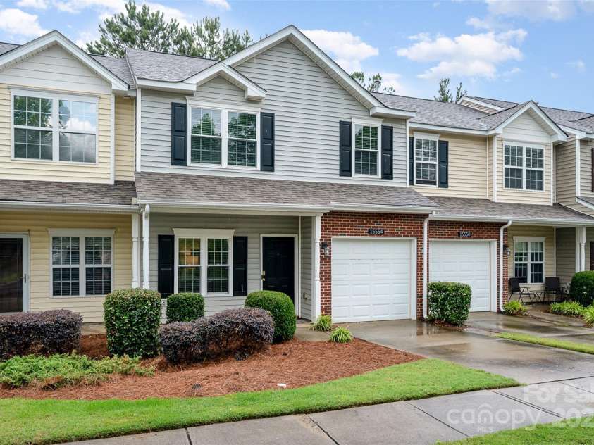 15554 Stronvar House Lane, Charlotte, NC 28277.  MLS# CAR4257908, YatesRealty ID 13274. 