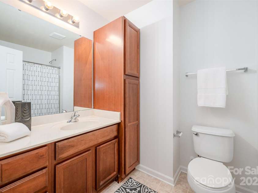 15554 Stronvar House Lane, Charlotte, NC 28277.  MLS# CAR4257908, YatesRealty ID 13274. 