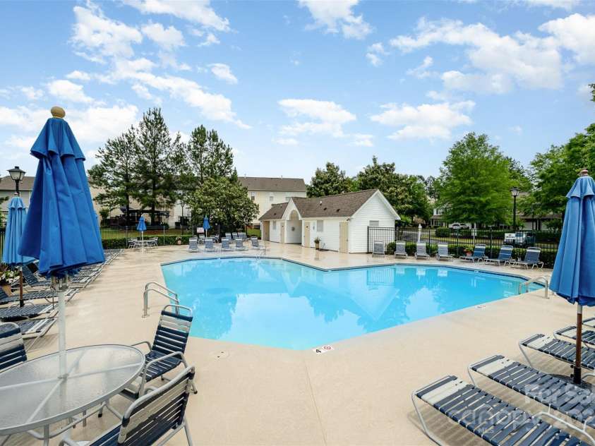 15554 Stronvar House Lane, Charlotte, NC 28277.  MLS# CAR4257908, YatesRealty ID 13274. 