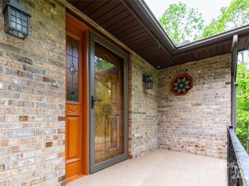 109 Wilkie Way, Fletcher, NC 28732.  MLS# CAR4257136, YatesRealty ID 13275. 