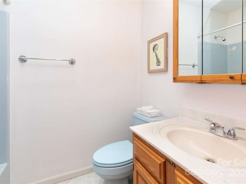 109 Wilkie Way, Fletcher, NC 28732.  MLS# CAR4257136, YatesRealty ID 13275. 