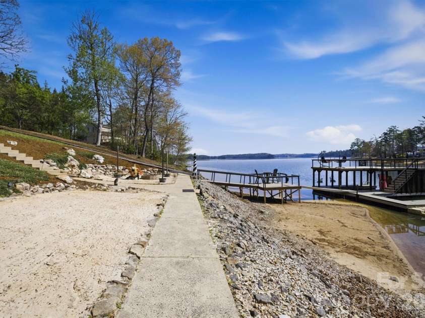 2761 Hemlock Court, Nebo, NC 28761.  MLS# CAR4355574, YatesRealty ID 13276. 