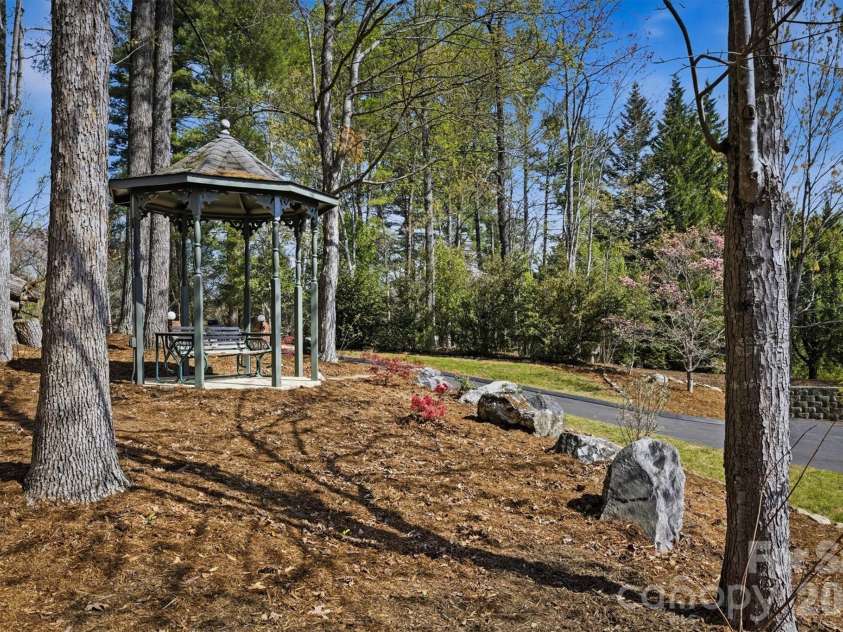 2761 Hemlock Court, Nebo, NC 28761.  MLS# CAR4355574, YatesRealty ID 13276. 