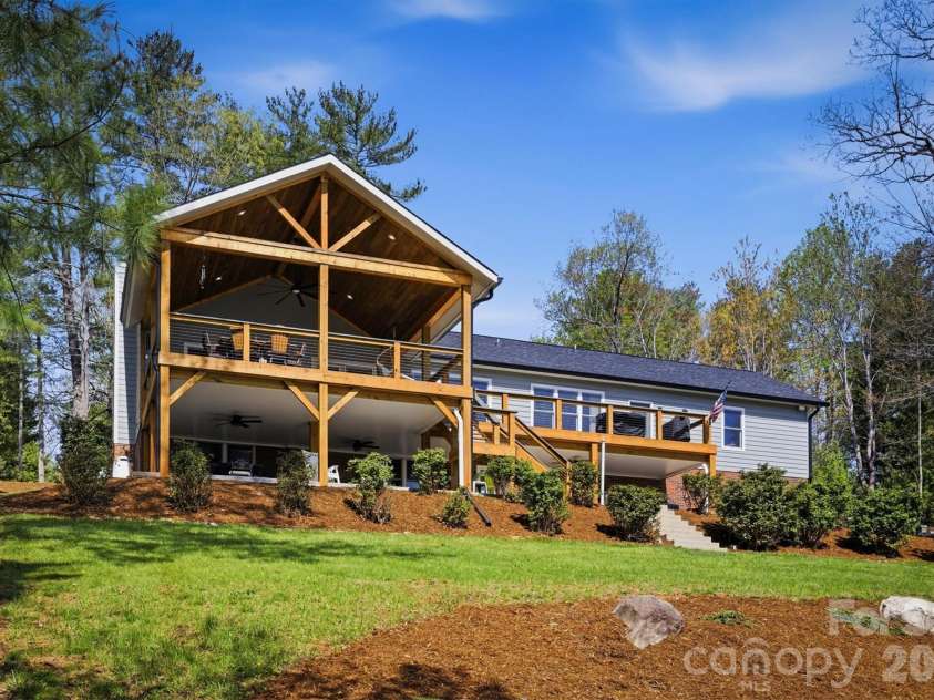 2761 Hemlock Court, Nebo, NC 28761.  MLS# CAR4355574, YatesRealty ID 13276. 