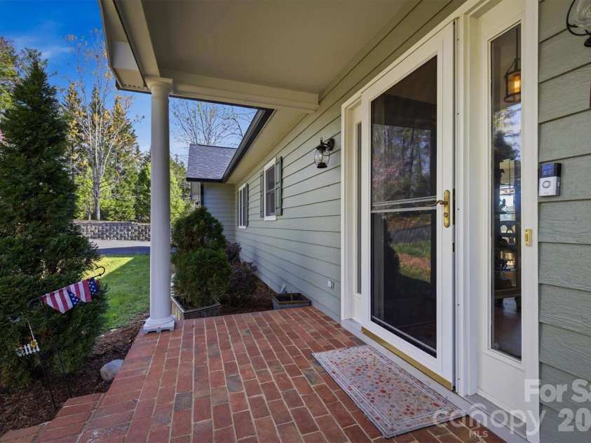 2761 Hemlock Court, Nebo, NC 28761.  MLS# CAR4355574, YatesRealty ID 13276. 