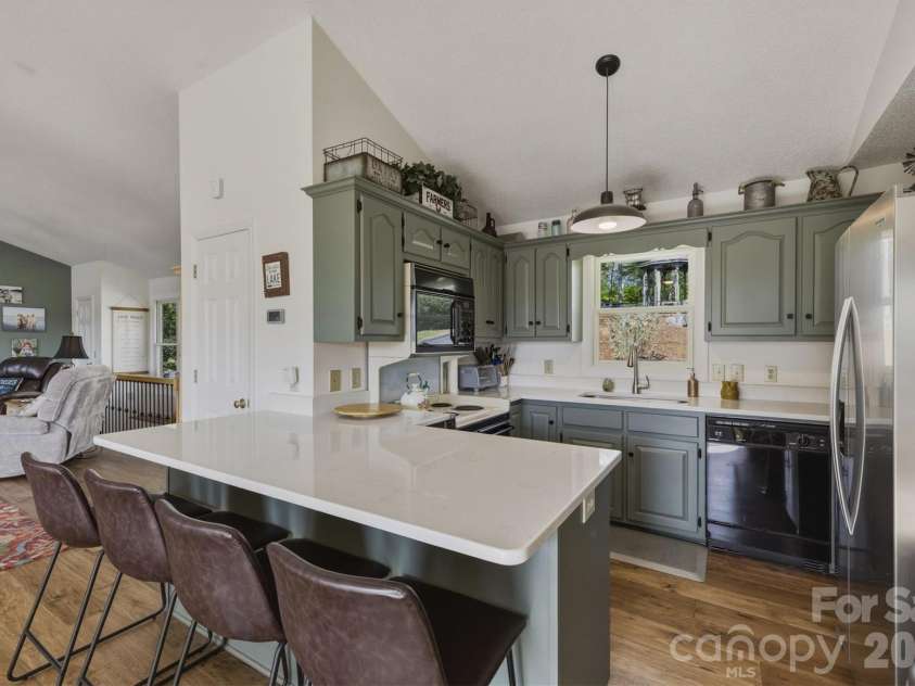 2761 Hemlock Court, Nebo, NC 28761.  MLS# CAR4355574, YatesRealty ID 13276. 