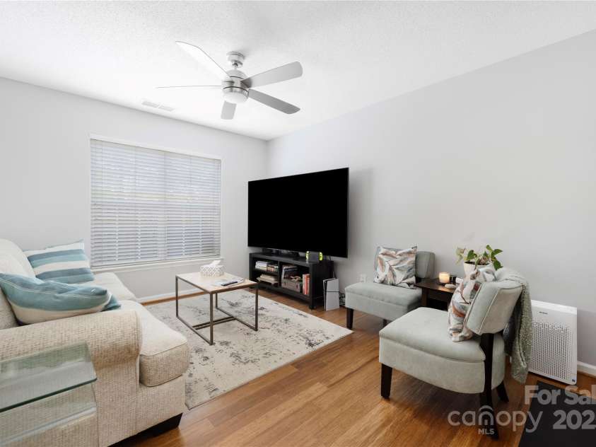 4507 Antelope Lane, Charlotte, NC 28269.  MLS# CAR4225453, YatesRealty ID 13277. 