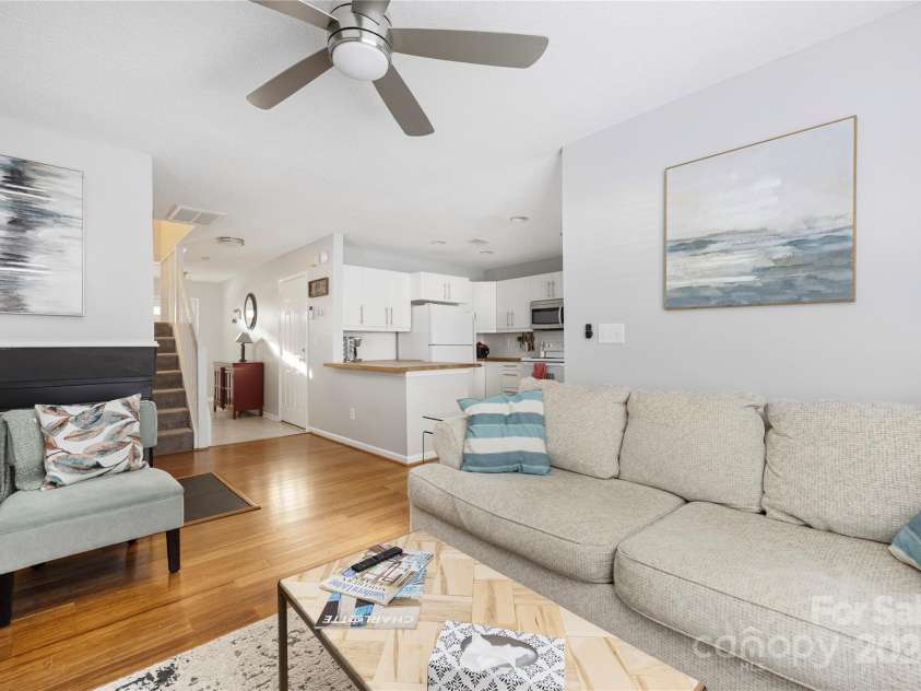 4507 Antelope Lane, Charlotte, NC 28269.  MLS# CAR4225453, YatesRealty ID 13277. Living Room