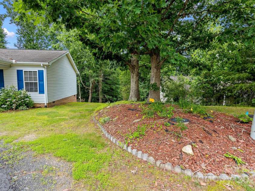 56 Founders Way, Arden, NC 28704.  MLS# CAR4272865, YatesRealty ID 13279. 