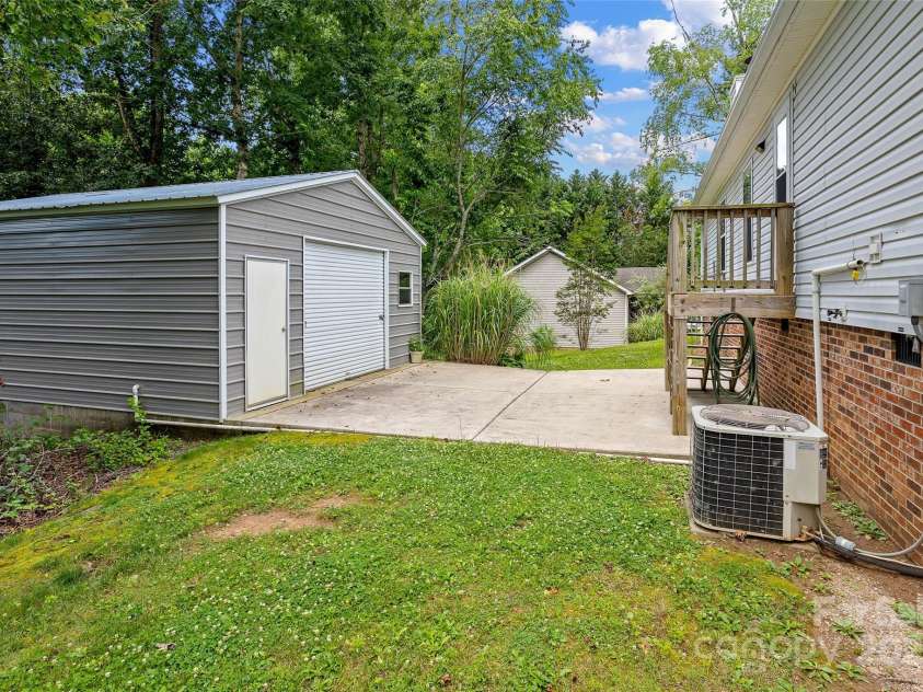56 Founders Way, Arden, NC 28704.  MLS# CAR4272865, YatesRealty ID 13279. 