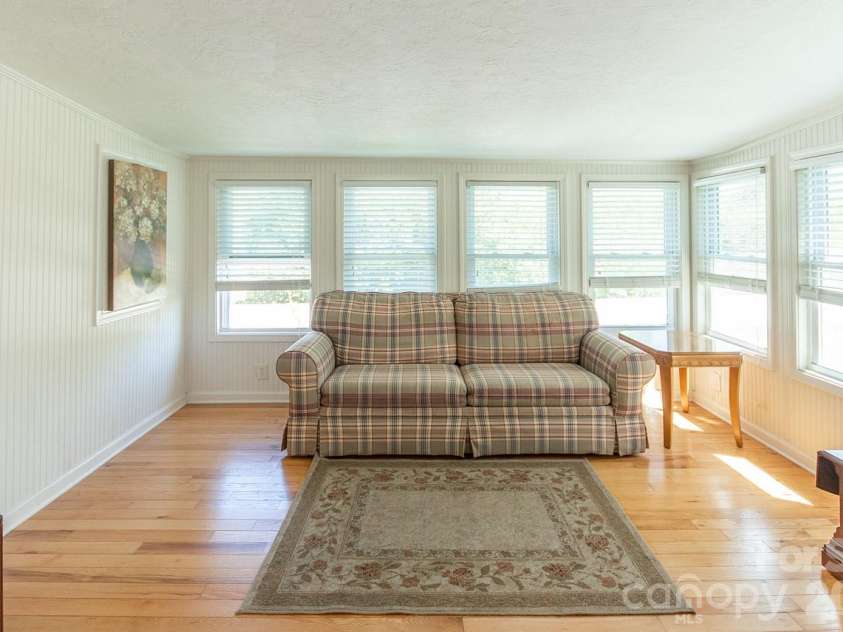59 Front Street, Franklin, NC 28734.  MLS# CAR4371606, YatesRealty ID 13279. 