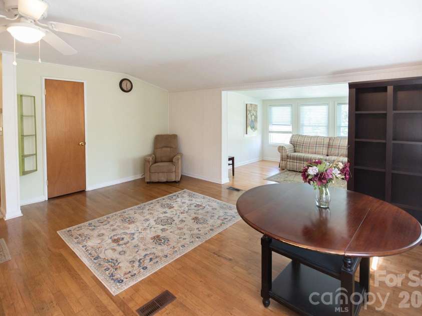 59 Front Street, Franklin, NC 28734.  MLS# CAR4371606, YatesRealty ID 13279. 