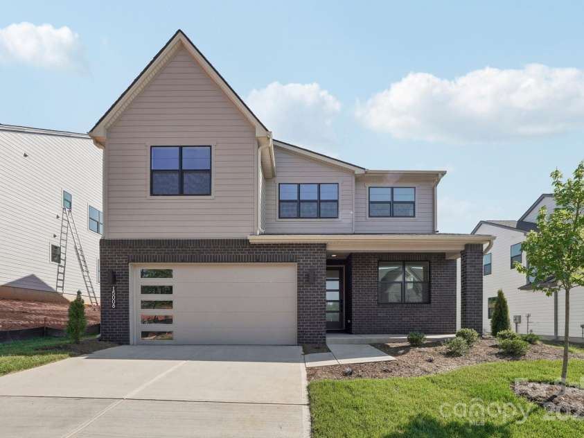 15008 Brownleigh Lane, Huntersville, NC 28078.  MLS# CAR4199680, YatesRealty ID 13280. Exterior of Home