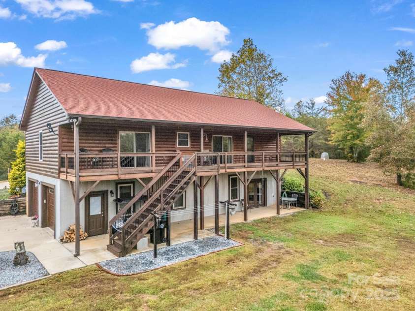 653 Moonlight Pass, Union Mills, NC 28167.  MLS# CAR4317464, YatesRealty ID 13280. Back of home
