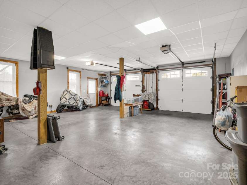 653 Moonlight Pass, Union Mills, NC 28167.  MLS# CAR4317464, YatesRealty ID 13280. Garage