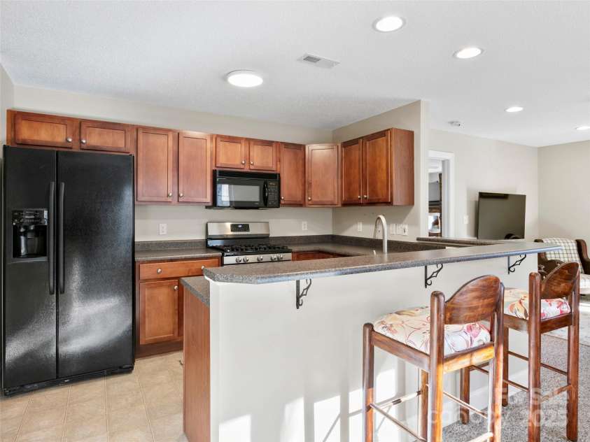 252 Wash Creek Drive, Hendersonville, NC 28739.  MLS# CAR4213185, YatesRealty ID 13281. 