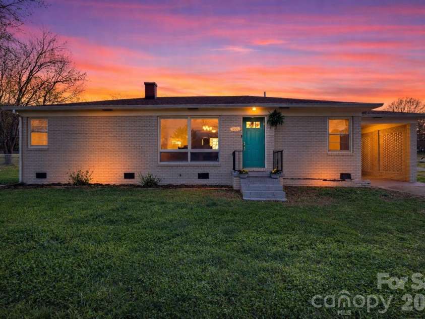 4432 Highway 27 Highway, Iron Station, NC 28080.  MLS# CAR4356277, YatesRealty ID 13282. 
