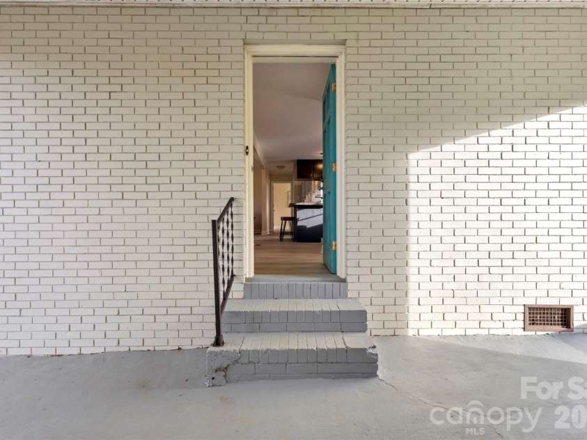 4432 Highway 27 Highway, Iron Station, NC 28080.  MLS# CAR4356277, YatesRealty ID 13282. 