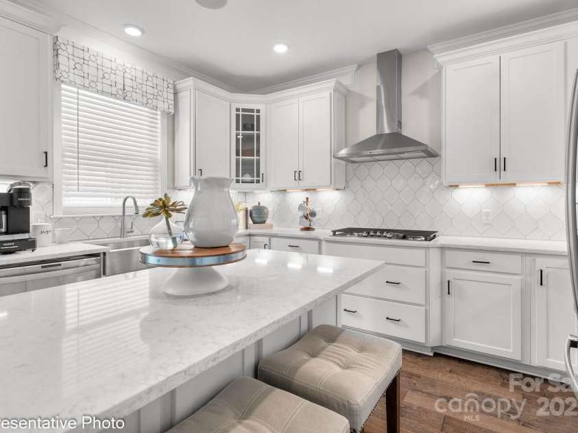 1440 Ardmore Drive, Sherrills Ford, NC 28673.  MLS# CAR4237806, YatesRealty ID 13283. 
