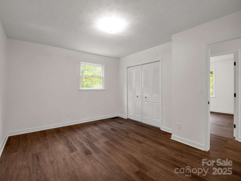 30 Patti Drive, Fletcher, NC 28732.  MLS# CAR4296193, YatesRealty ID 13283. 