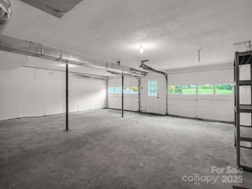 30 Patti Drive, Fletcher, NC 28732.  MLS# CAR4296193, YatesRealty ID 13283. 