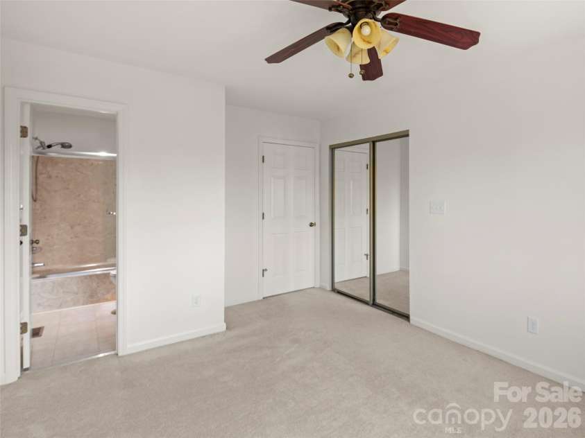 141 Deerlake Drive, Asheville, NC 28803.  MLS# CAR4363307, YatesRealty ID 13284. 