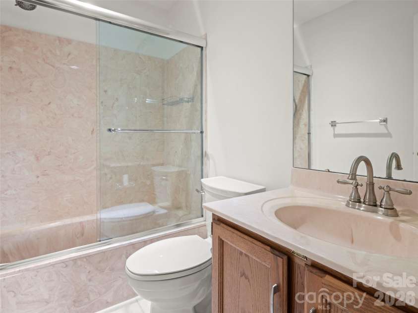 141 Deerlake Drive, Asheville, NC 28803.  MLS# CAR4363307, YatesRealty ID 13284. Guest bath on upper level