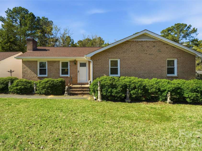 854 Idlewild Drive, Rock Hill, SC 29732.  MLS# CAR4364631, YatesRealty ID 13286. 