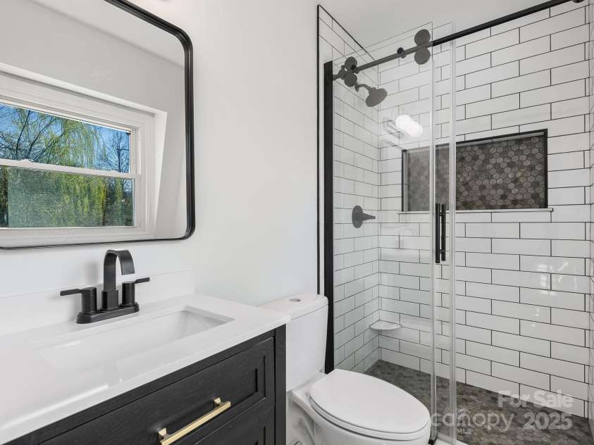 29 Timothy Lane, Waynesville, NC 28786.  MLS# CAR4235315, YatesRealty ID 13287. 