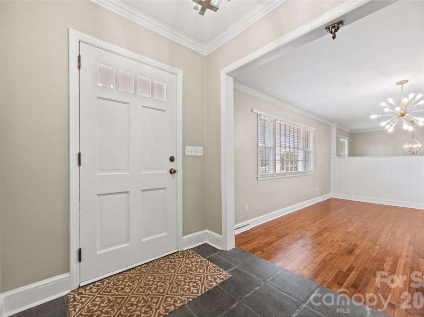 946 Scotch Drive, Gastonia, NC 28054.  MLS# CAR4349034, YatesRealty ID 13287. 