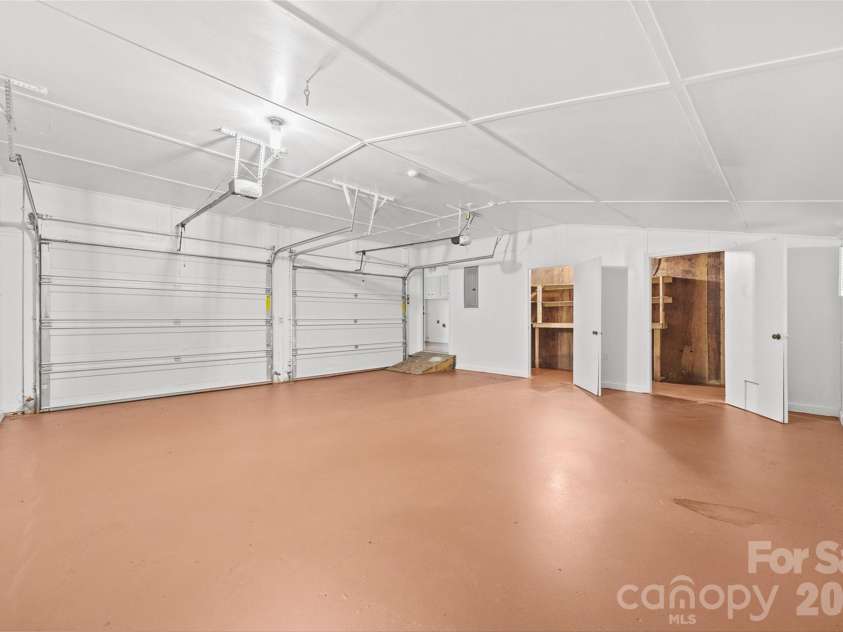 946 Scotch Drive, Gastonia, NC 28054.  MLS# CAR4349034, YatesRealty ID 13287. 