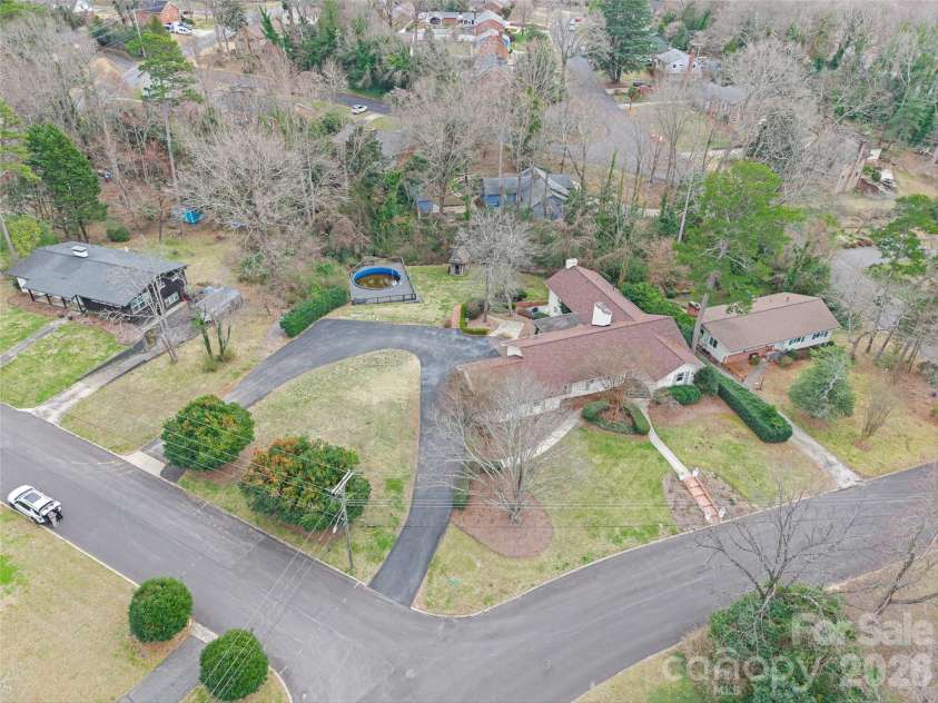 946 Scotch Drive, Gastonia, NC 28054.  MLS# CAR4349034, YatesRealty ID 13287. 
