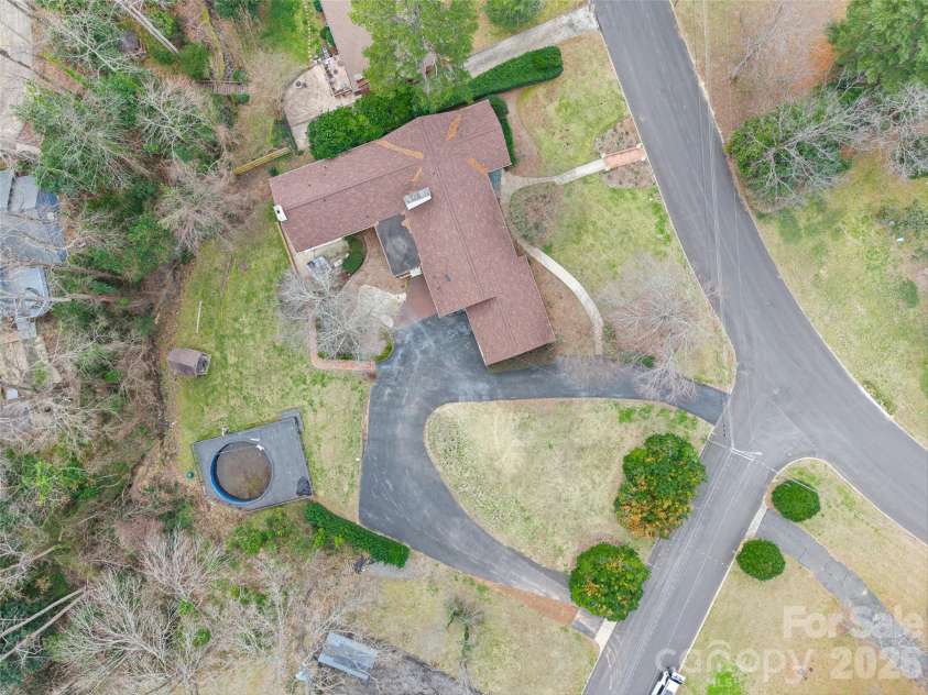 946 Scotch Drive, Gastonia, NC 28054.  MLS# CAR4349034, YatesRealty ID 13287. 