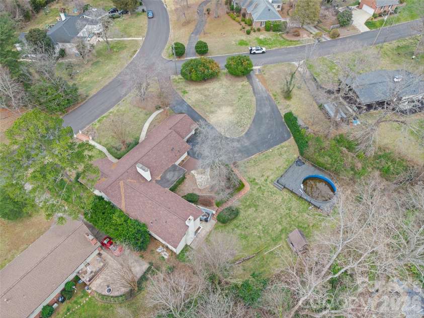 946 Scotch Drive, Gastonia, NC 28054.  MLS# CAR4349034, YatesRealty ID 13287. 