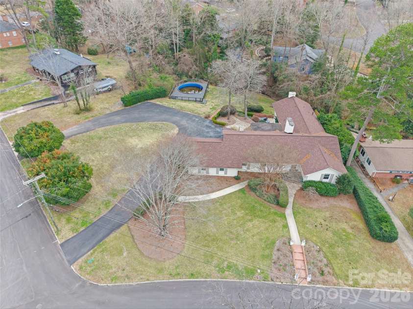 946 Scotch Drive, Gastonia, NC 28054.  MLS# CAR4349034, YatesRealty ID 13287. 