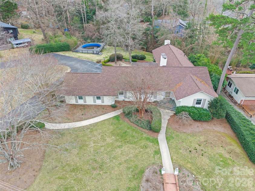 946 Scotch Drive, Gastonia, NC 28054.  MLS# CAR4349034, YatesRealty ID 13287. 