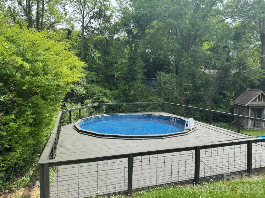 946 Scotch Drive, Gastonia, NC 28054.  MLS# CAR4349034, YatesRealty ID 13287. 