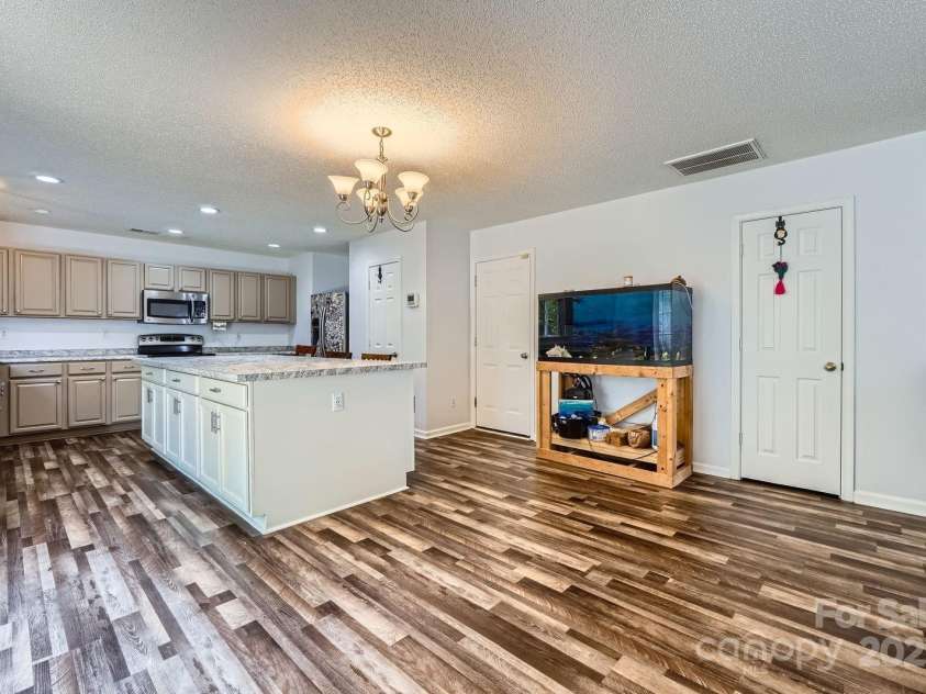 8919 Oransay Way, Charlotte, NC 28278.  MLS# CAR4248917, YatesRealty ID 13289. 