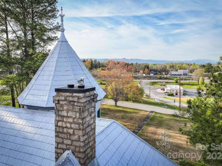 53 Hennessee Street, Morganton, NC 28655.  MLS# CAR4123414, YatesRealty ID 1329. 