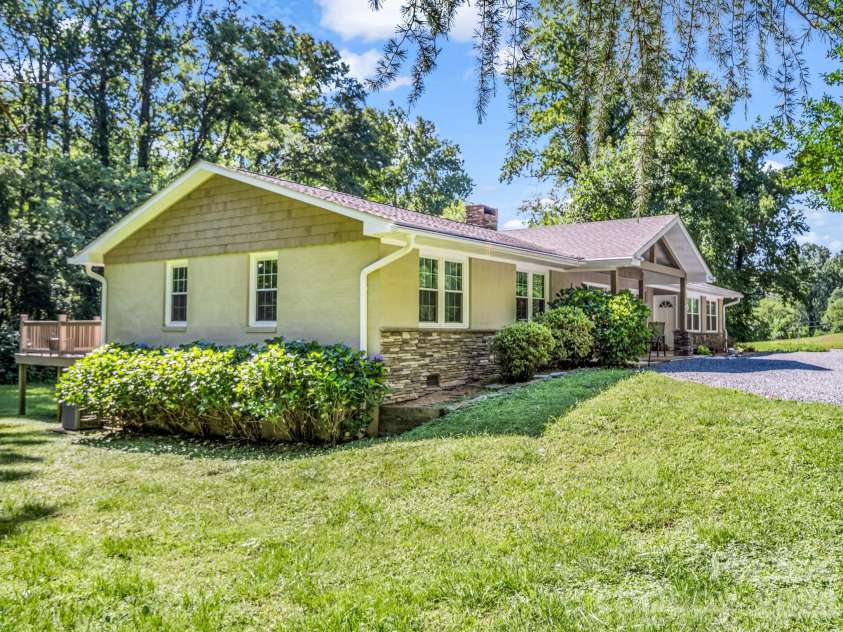 260 Warrior Drive, Tryon, NC 28782.  MLS# CAR4359501, YatesRealty ID 13291. 