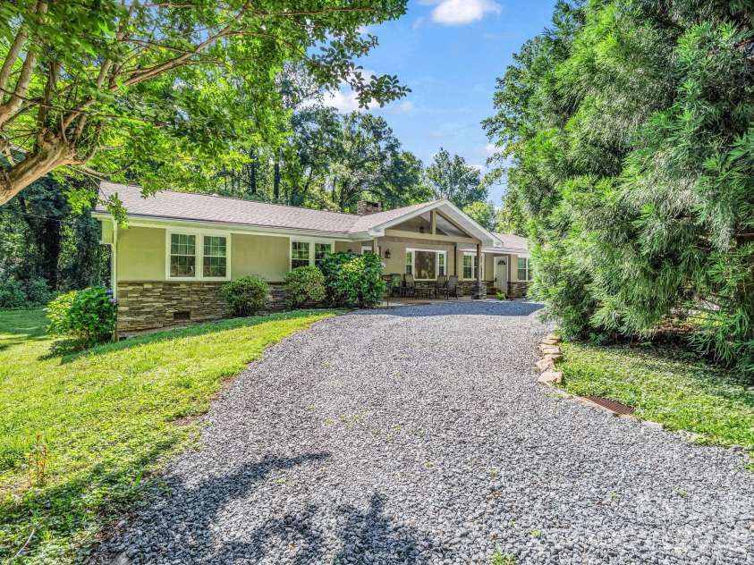 260 Warrior Drive, Tryon, NC 28782.  MLS# CAR4359501, YatesRealty ID 13291. Welcome home to 1 Level Living!