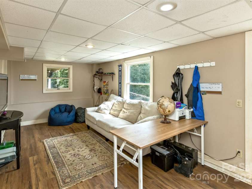 27 Townview Drive, Asheville, NC 28806.  MLS# CAR4247652, YatesRealty ID 13292. Convenient to stairs and easy access to the fenced back yard.