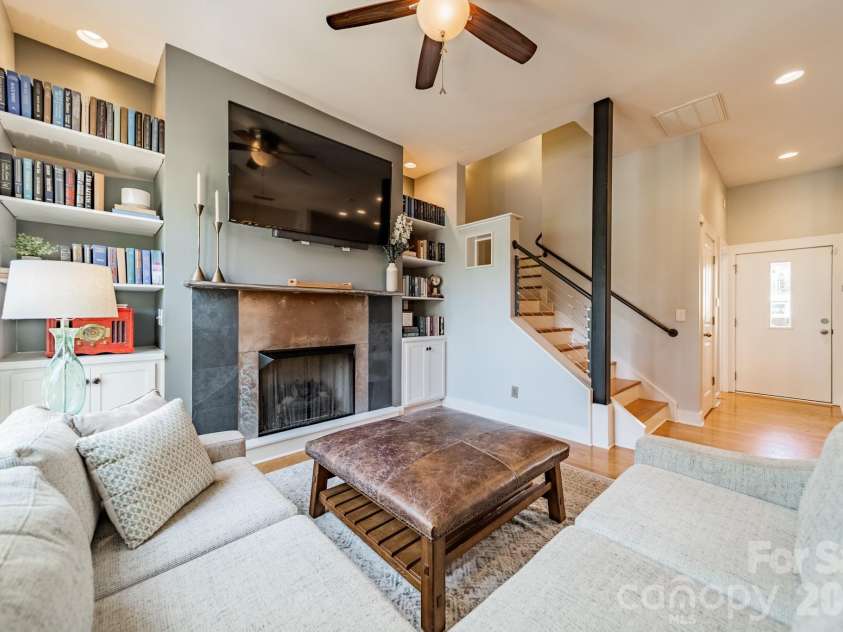 3409 Spencer Street, Charlotte, NC 28205.  MLS# CAR4357340, YatesRealty ID 13293. Fireplace