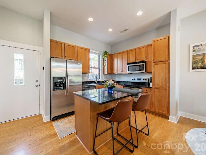 3409 Spencer Street, Charlotte, NC 28205.  MLS# CAR4357340, YatesRealty ID 13293. Kitchen