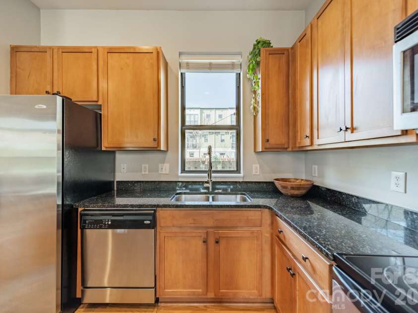 3409 Spencer Street, Charlotte, NC 28205.  MLS# CAR4357340, YatesRealty ID 13293. Kitchen