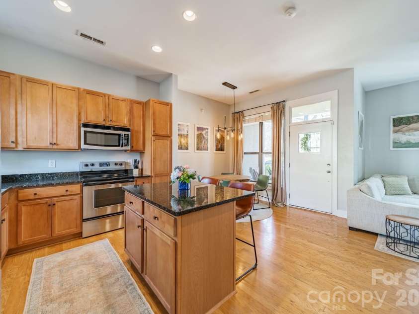 3409 Spencer Street, Charlotte, NC 28205.  MLS# CAR4357340, YatesRealty ID 13293. Kitchen